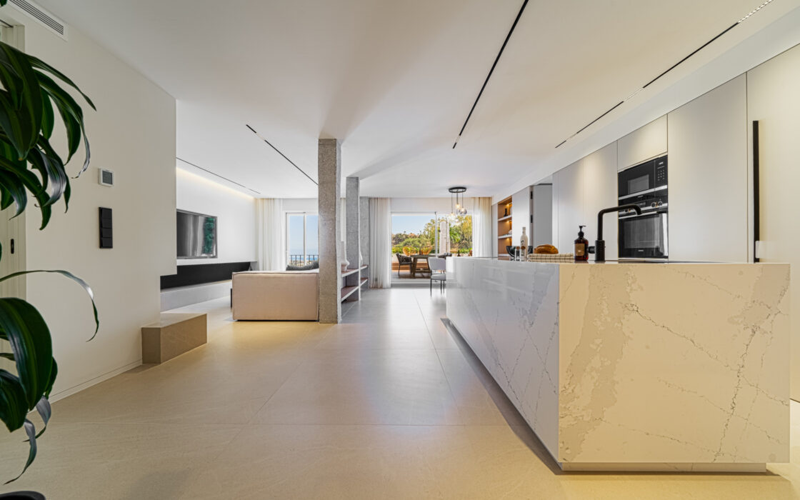 Потрясающие апартаменты с террасой и видом на море, 127 кв.м