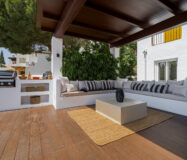 Потрясающие апартаменты с террасой и видом на море, 127 кв.м