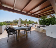 Потрясающие апартаменты с террасой и видом на море, 127 кв.м