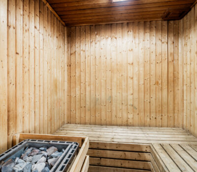 Апартаменти 110 кв.м з терасою біля моря в Іспанії