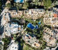 Апартаменти 110 кв.м з терасою біля моря в Іспанії