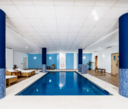 Апартаменти 110 кв.м з терасою біля моря в Іспанії