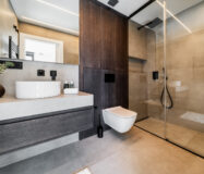 Апартаменти 110 кв.м з терасою біля моря в Іспанії