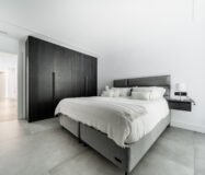 Апартаменти 110 кв.м з терасою біля моря в Іспанії