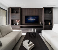 Апартаменти 110 кв.м з терасою біля моря в Іспанії