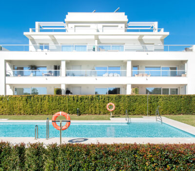 Нова 3-кімнатна квартира з панорамним видом на море Сотогранде