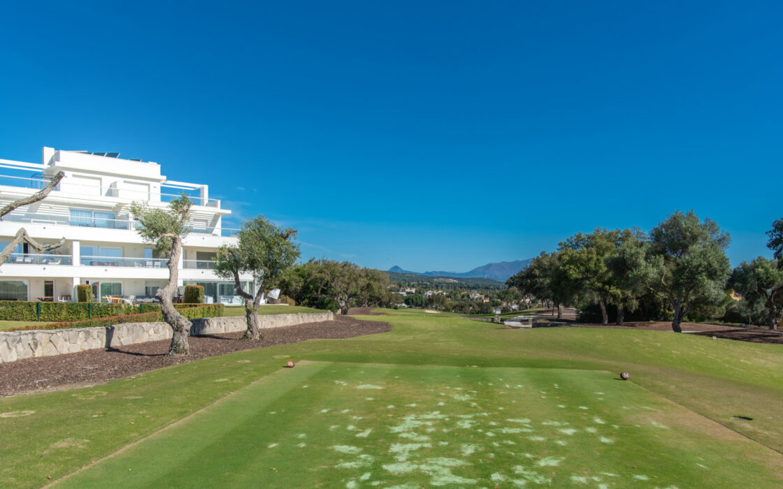 Нова 3-кімнатна квартира з панорамним видом на море Сотогранде