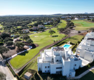 Нова 3-кімнатна квартира з панорамним видом на море Сотогранде