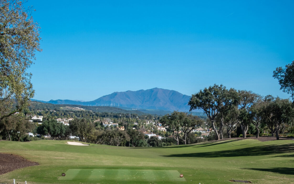 Нова 3-кімнатна квартира з панорамним видом на море Сотогранде