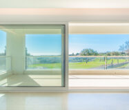 Нова 3-кімнатна квартира з панорамним видом на море Сотогранде