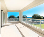 Нова 3-кімнатна квартира з панорамним видом на море Сотогранде