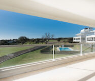 Нова 3-кімнатна квартира з панорамним видом на море Сотогранде