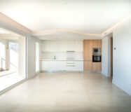 Нова 3-кімнатна квартира з панорамним видом на море Сотогранде