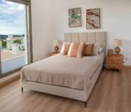 Нова вілла з 3 спальнями в Сьерра-Кортині біля моря