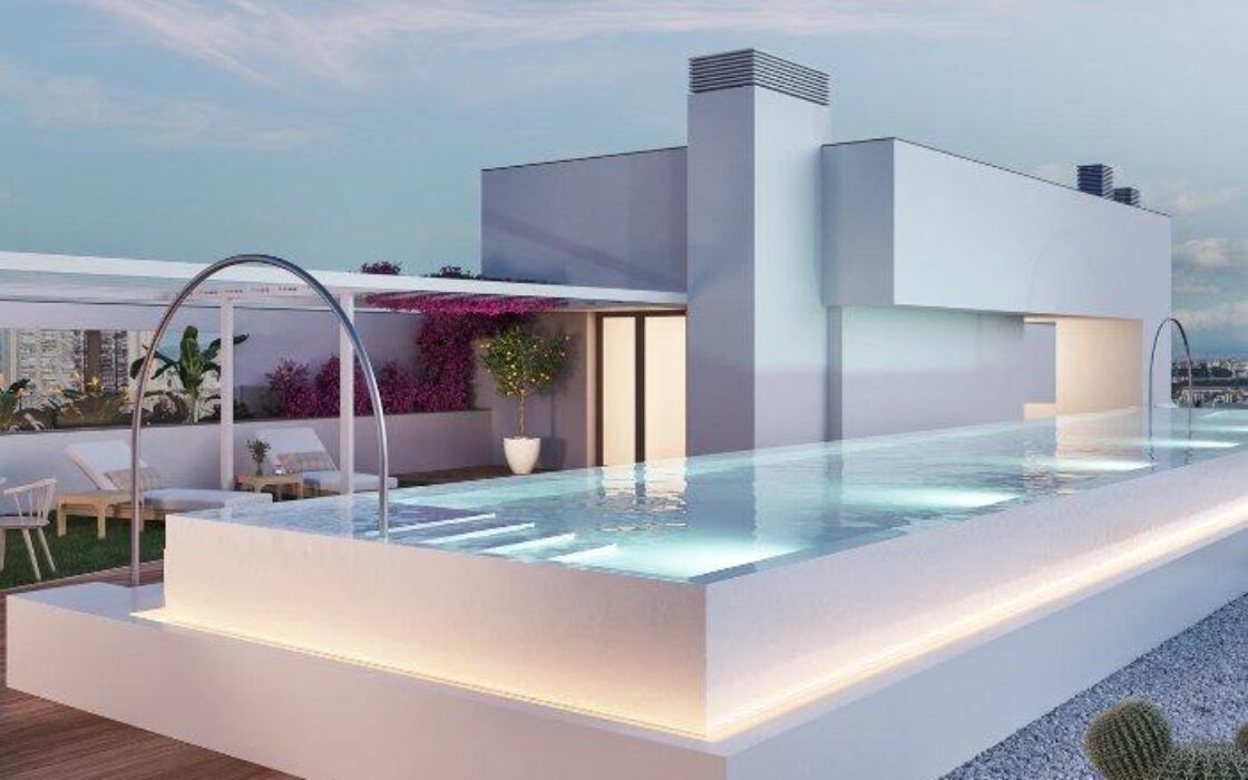 Апартаменти в Аліканте 115 кв.м з терасою 2 км від моря