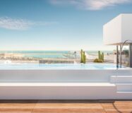 Апартаменти в Аліканте 134 кв.м з терасою біля моря