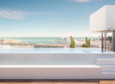 Апартаменти в Аліканте 134 кв.м з терасою біля моря