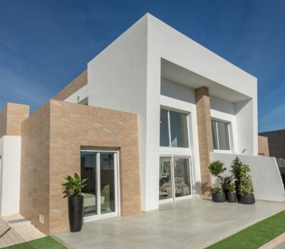 Вілли в Альгорфі з 3 спальнями та приватним басейном 260 м²