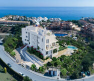 Двухспальные апартаменты на первом этаже в Михас-Коста с террасой 69.83 кв.м