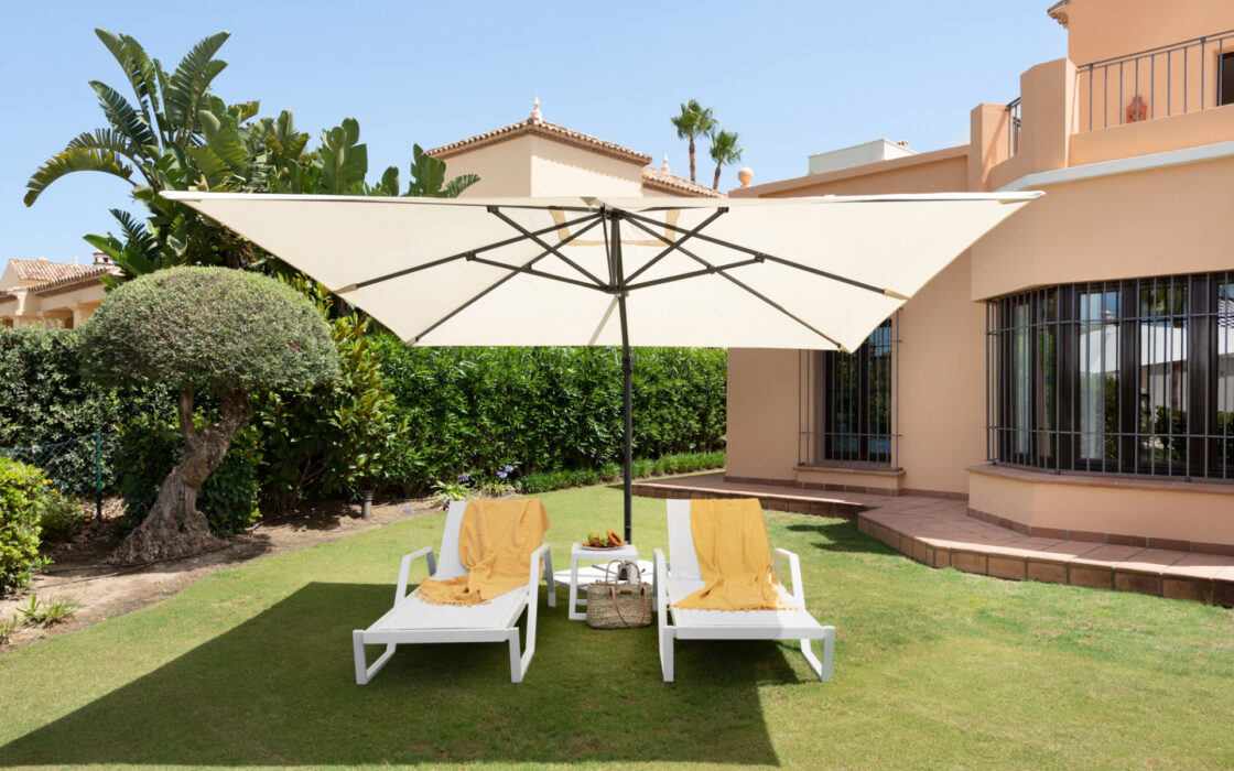 Вілла з 4 спальнями в Сотогранде, площа 450 кв.м, тераса