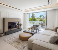 Элитные апартаменты с террасой на Золотой Миле 118 кв.м