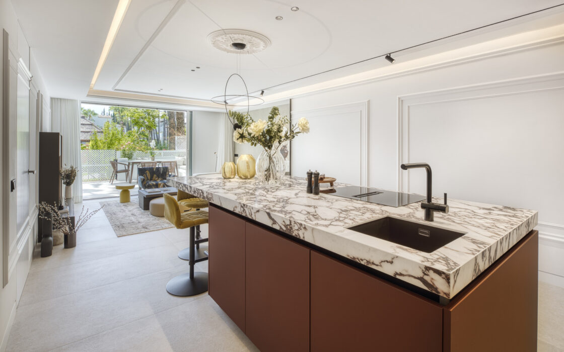 Элитные апартаменты с террасой на Золотой Миле 118 кв.м