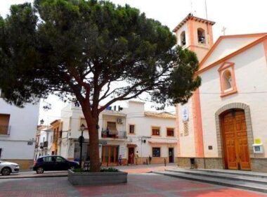 Затишна 1-кімнатна квартира в Альфас-дель-Пі з терасою