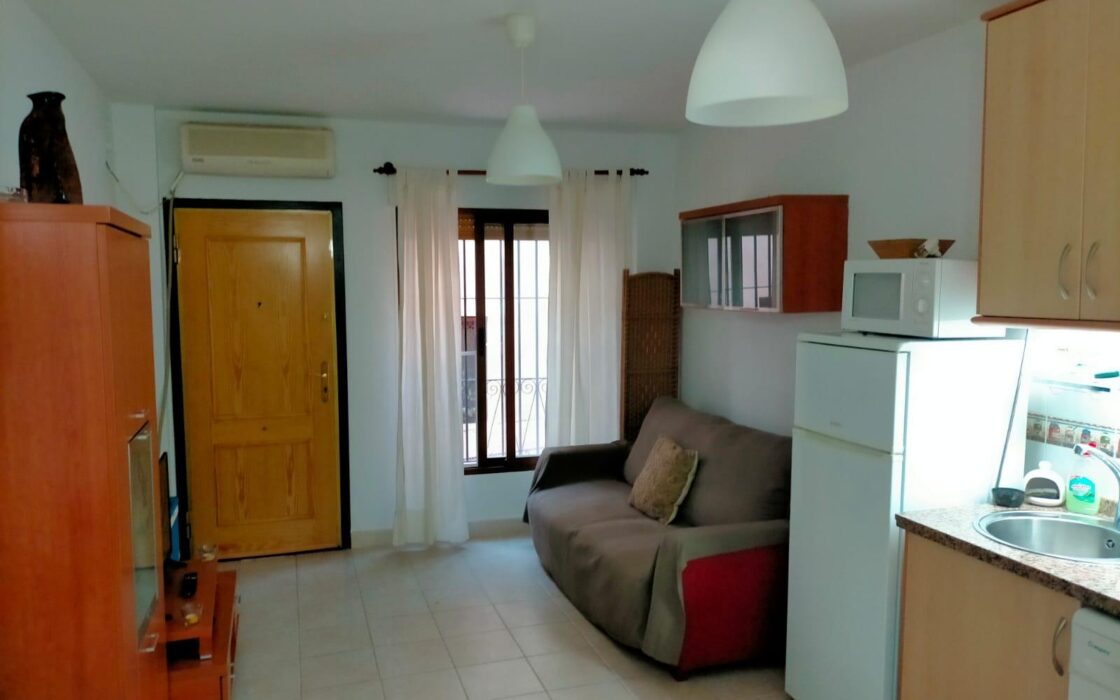 Затишна 1-кімнатна квартира в Альфас-дель-Пі з терасою