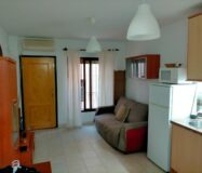 Затишна 1-кімнатна квартира в Альфас-дель-Пі з терасою