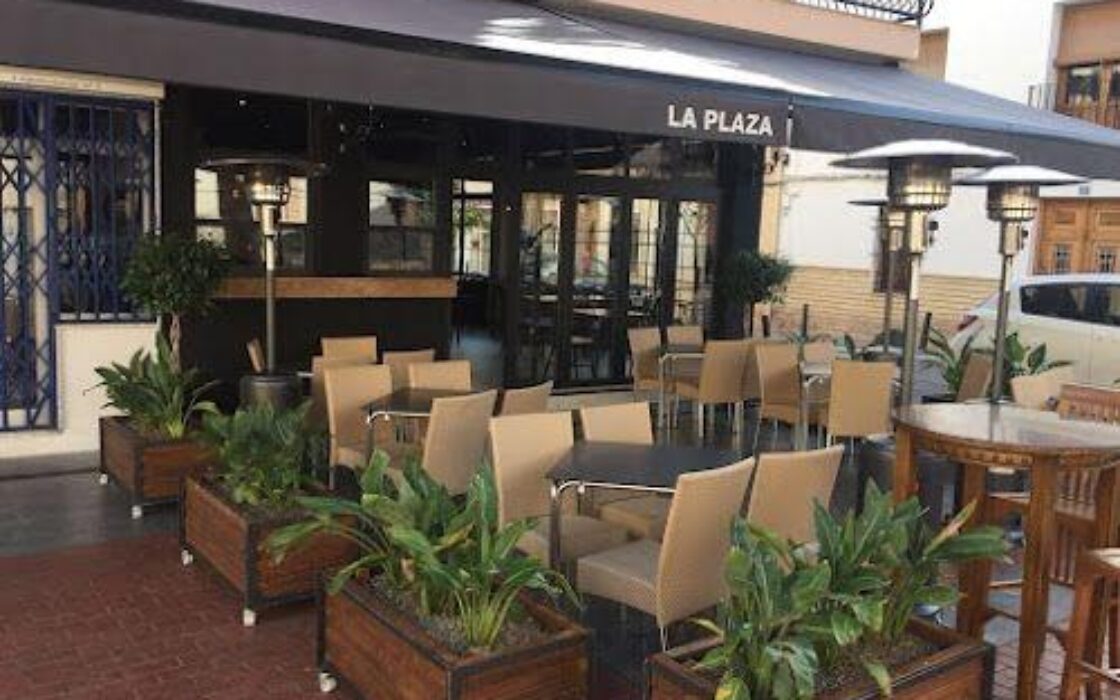 Затишна 1-кімнатна квартира в Альфас-дель-Пі з терасою