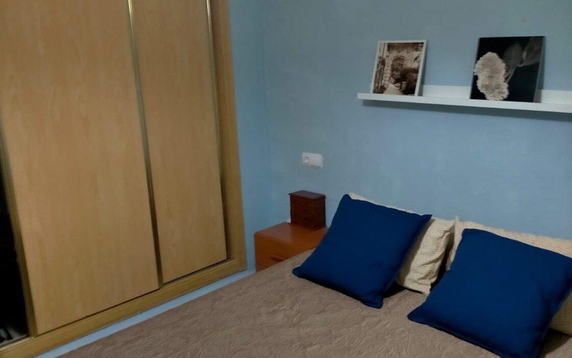 Затишна 1-кімнатна квартира в Альфас-дель-Пі з терасою