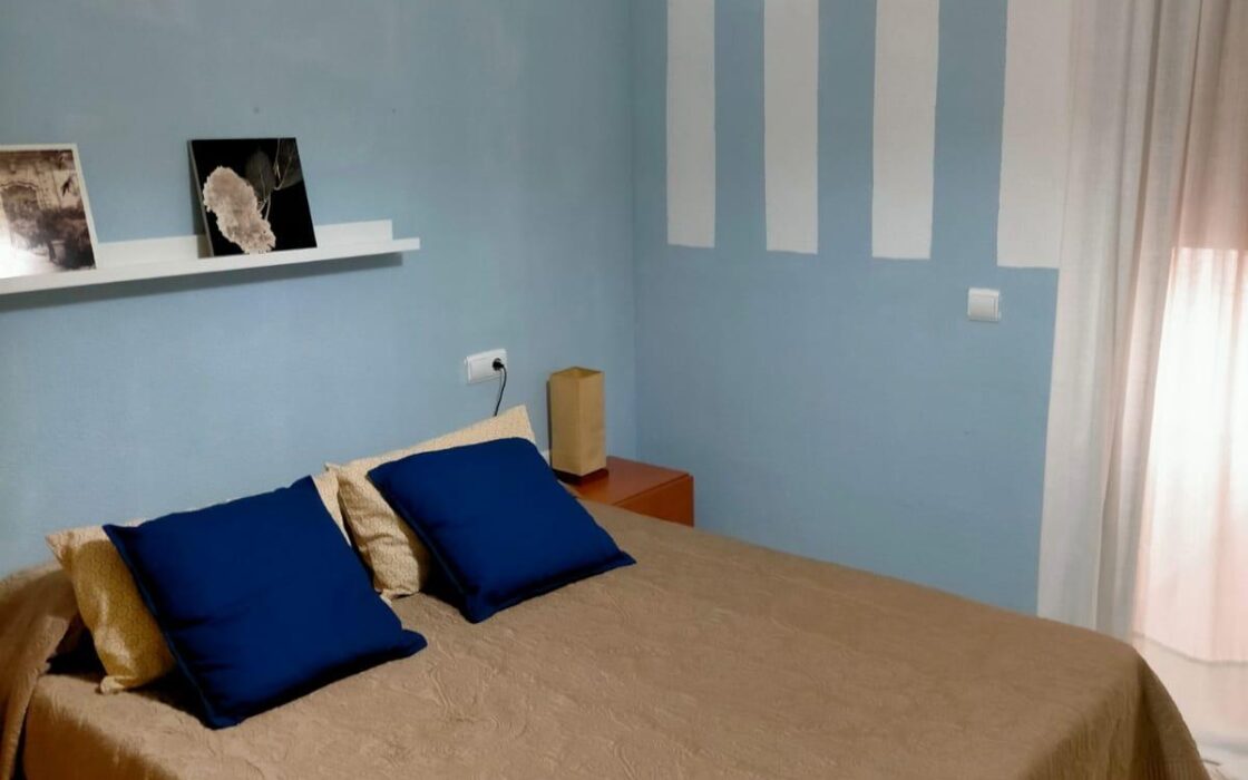 Затишна 1-кімнатна квартира в Альфас-дель-Пі з терасою