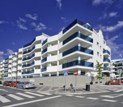 Елегантні 2-кімнатні квартири у Фуенхіролі з терасою