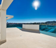 Елегантні 2-кімнатні квартири у Фуенхіролі з терасою