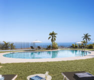 Эксклюзивные 3-комнатные апартаменты в Бенальмадене у моря