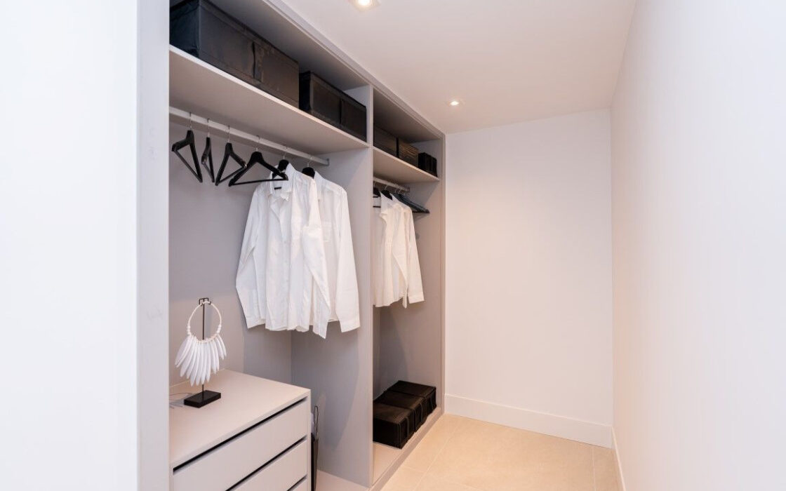 3-комнатные апартаменты с террасой в Сотогранде 115.8 кв.м