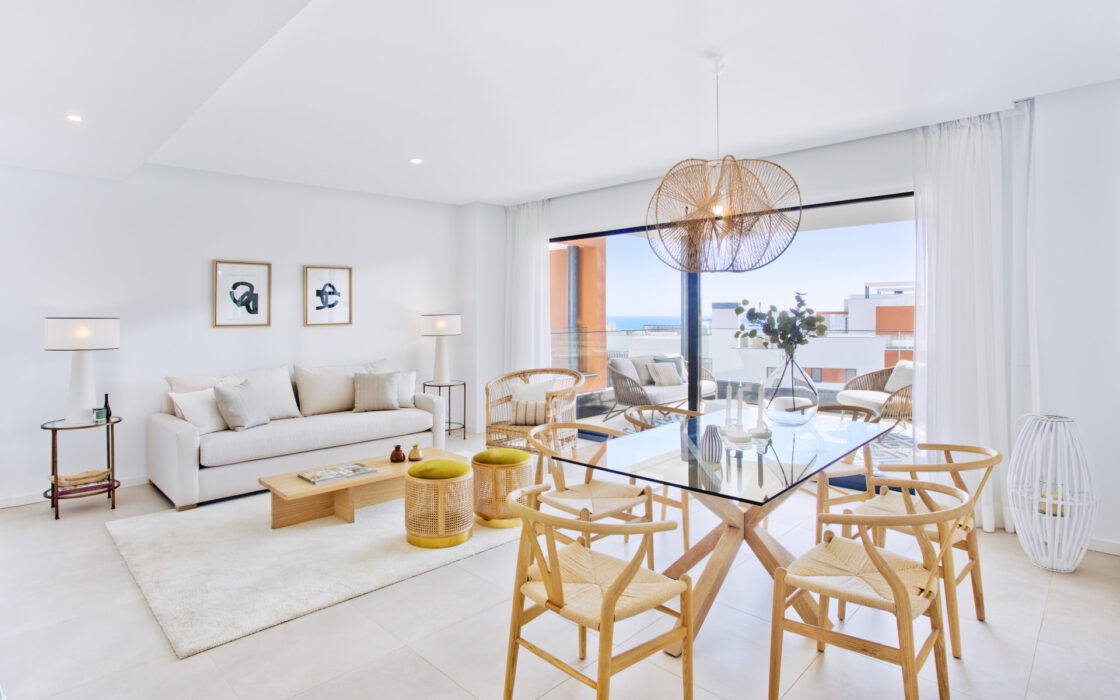 Нові квартири з терасою в Фуенхиролі 122.5 кв.м