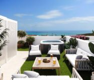 Нові квартири в Гран Алаканте біля моря з терасою 85 кв.м.