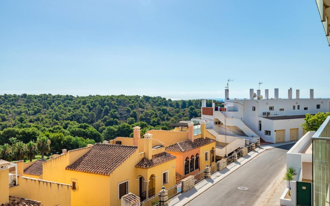 Квартира з терасою в зоні гольфа Коста Бланка 1 спальня 47 кв.м