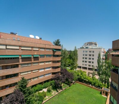 Простора квартира в Мадриді 259 кв.м з терасою