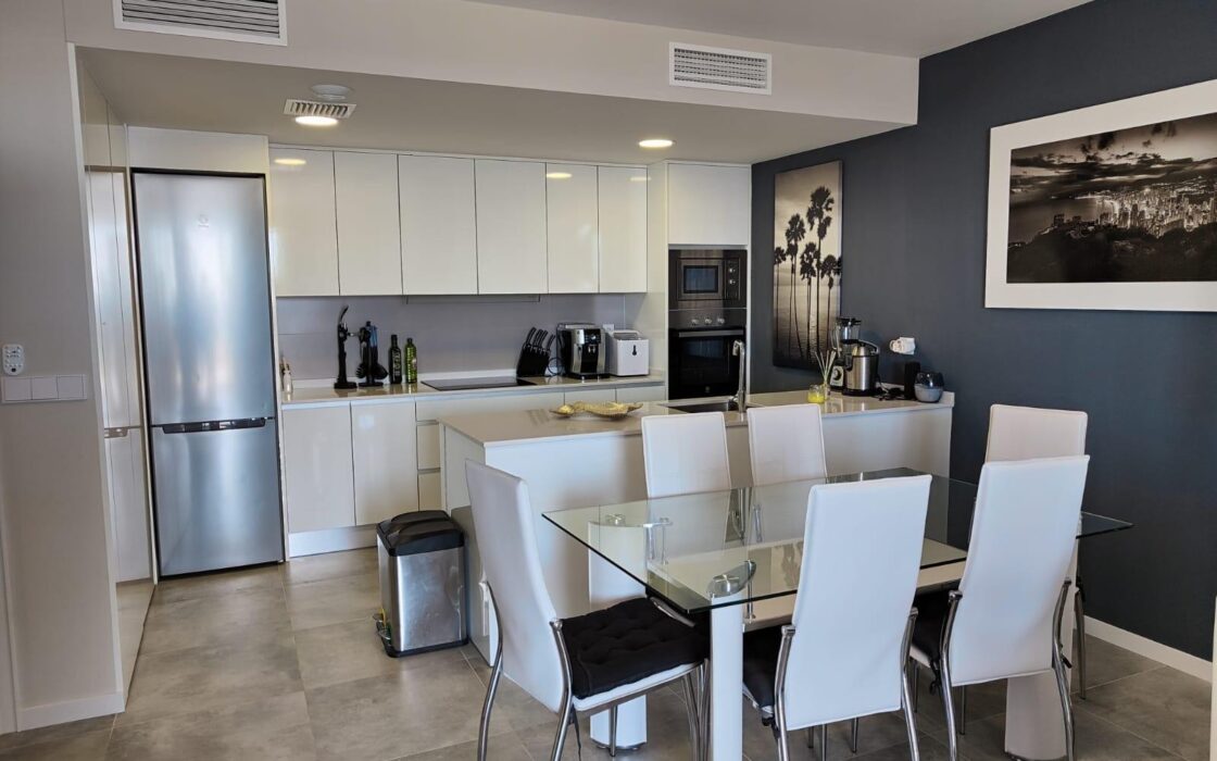 Квартира з терасою та видом на море в Golf Bahía Finestrat