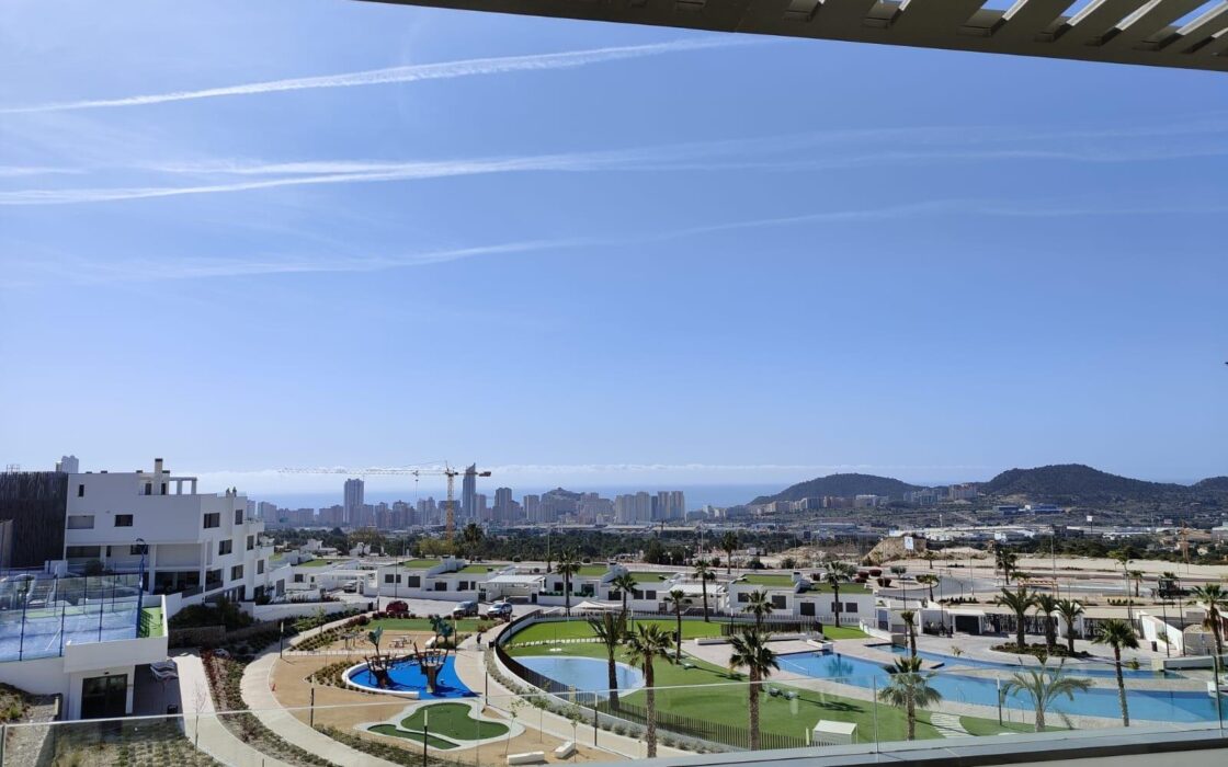 Квартира з терасою та видом на море в Golf Bahía Finestrat