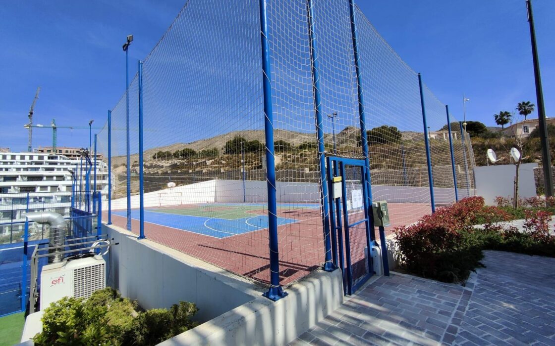 Квартира з терасою та видом на море в Golf Bahía Finestrat