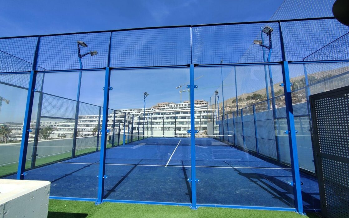 Квартира з терасою та видом на море в Golf Bahía Finestrat