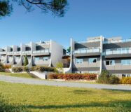 Нові квартири та таунхауси в Балконі з видом на море