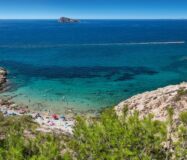 Нові квартири та таунхауси в Балконі з видом на море