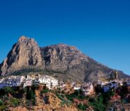 Нові квартири та таунхауси в Балконі з видом на море