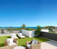 Нові квартири та таунхауси у Фінестраті з видом на море