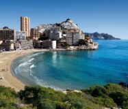 Нові квартири та таунхауси у Фінестраті з видом на море