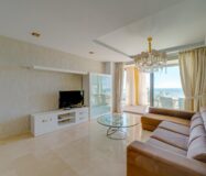 Двокімнатна квартира біля моря з терасою у ВільяХойоса 90 кв.м